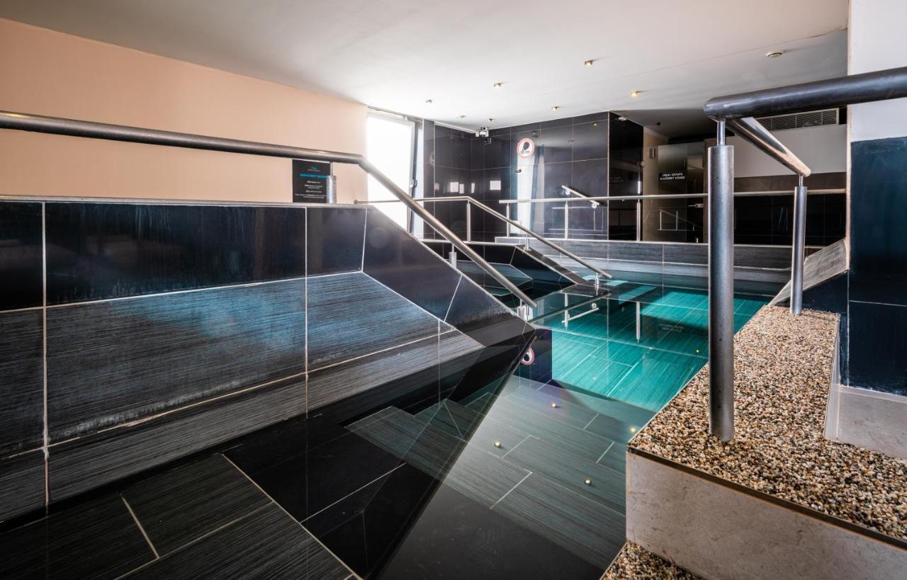Termaly Male Bielice Hotel ปาร์ติซานสเก ภายนอก รูปภาพ